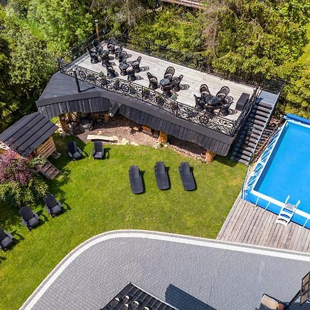 ムジャシフレ Lesny Dwor Bed & Breakfast エクステリア 写真