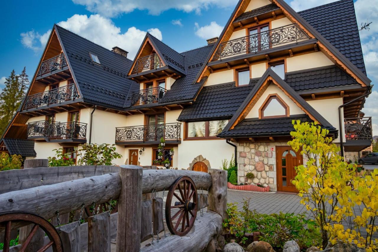 ムジャシフレ Lesny Dwor Bed & Breakfast エクステリア 写真