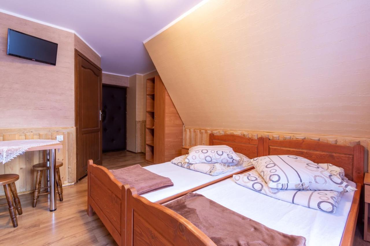 ムジャシフレ Lesny Dwor Bed & Breakfast エクステリア 写真