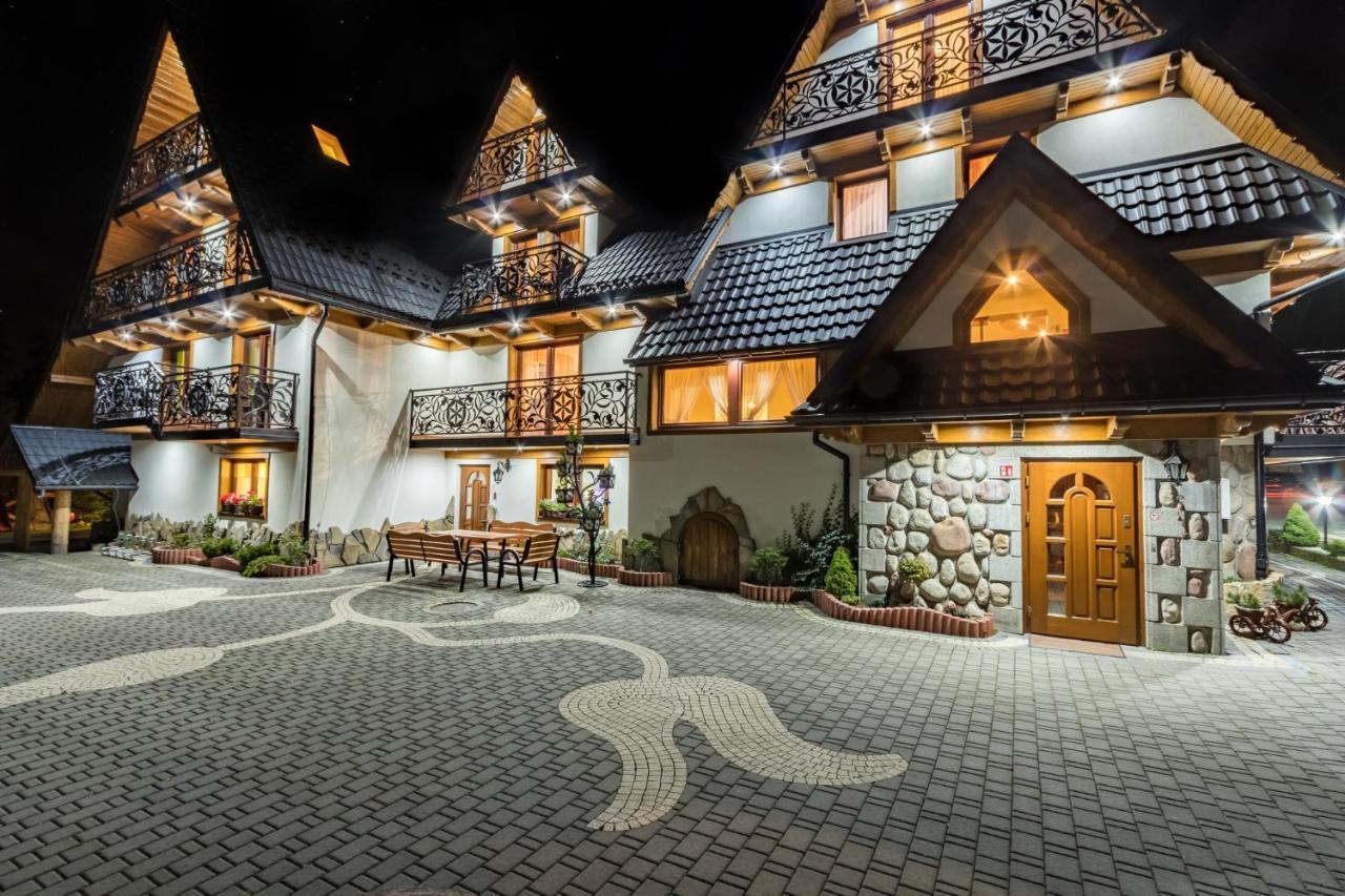 ムジャシフレ Lesny Dwor Bed & Breakfast エクステリア 写真