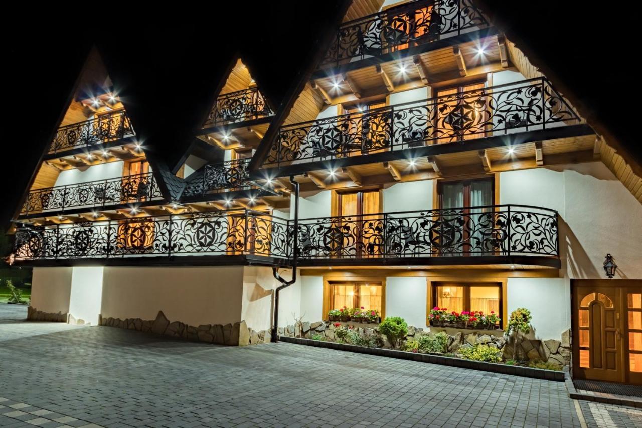 ムジャシフレ Lesny Dwor Bed & Breakfast エクステリア 写真