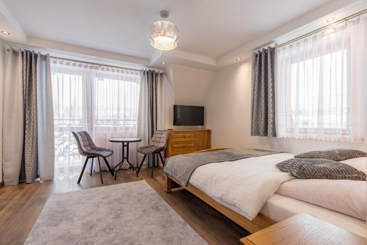 ムジャシフレ Lesny Dwor Bed & Breakfast エクステリア 写真