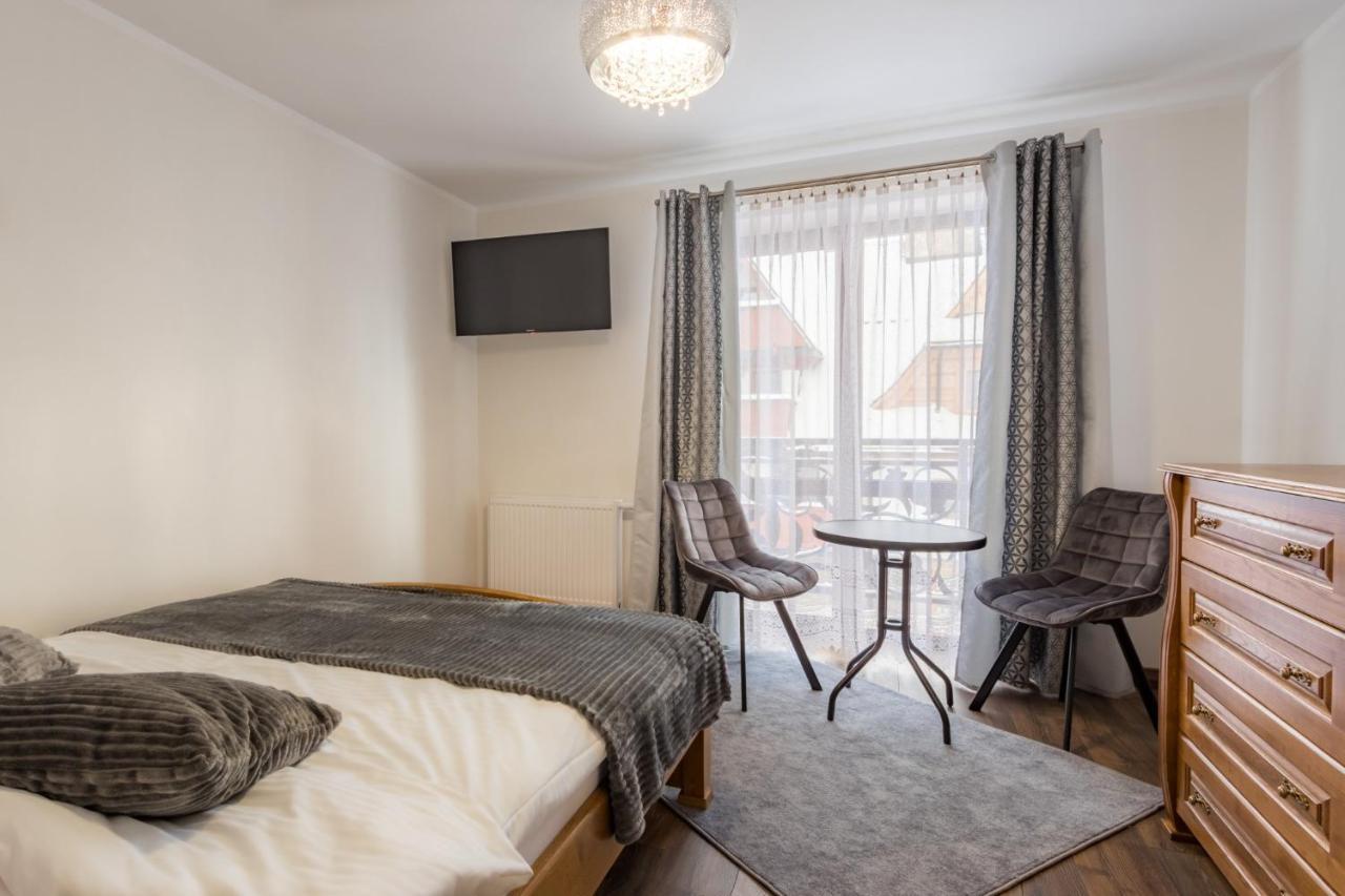 ムジャシフレ Lesny Dwor Bed & Breakfast エクステリア 写真