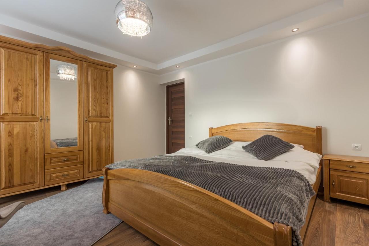 ムジャシフレ Lesny Dwor Bed & Breakfast エクステリア 写真