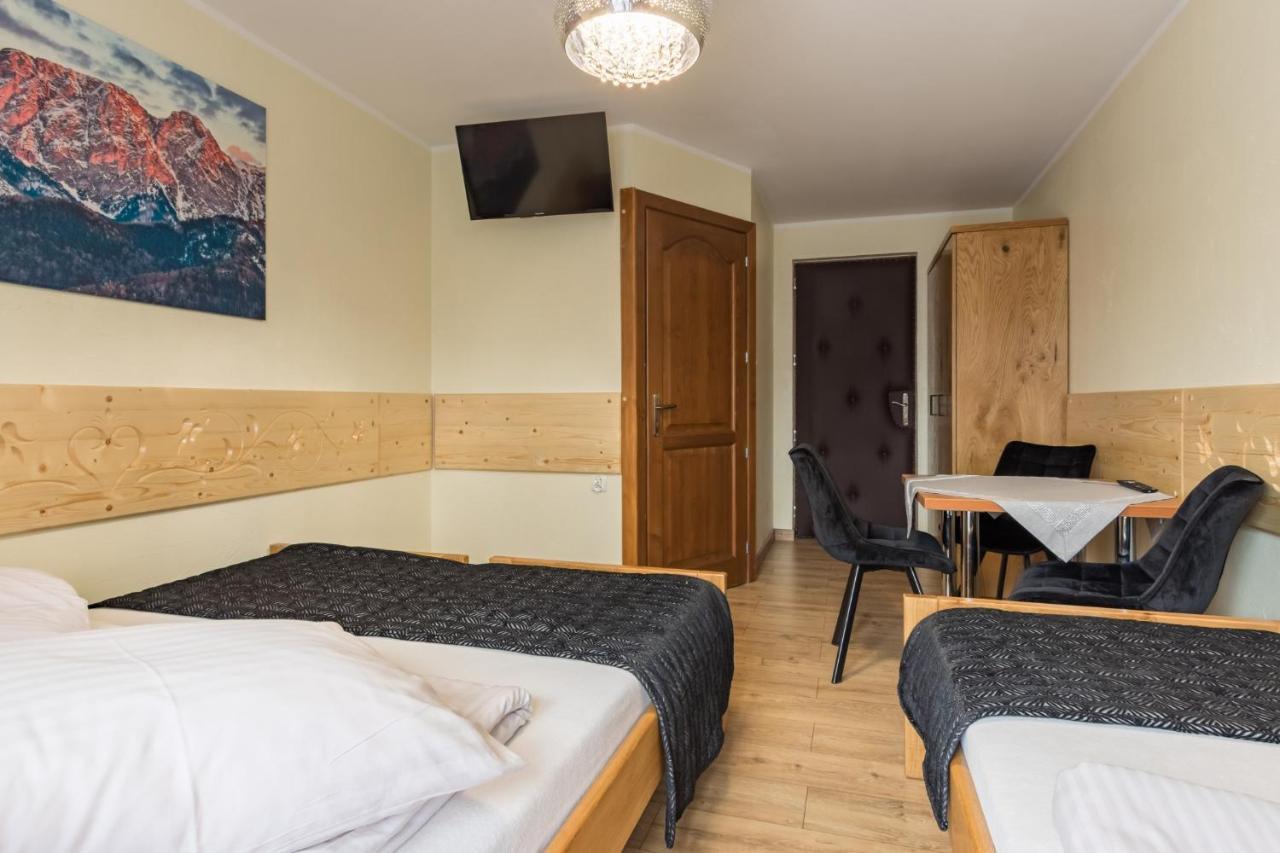 ムジャシフレ Lesny Dwor Bed & Breakfast エクステリア 写真