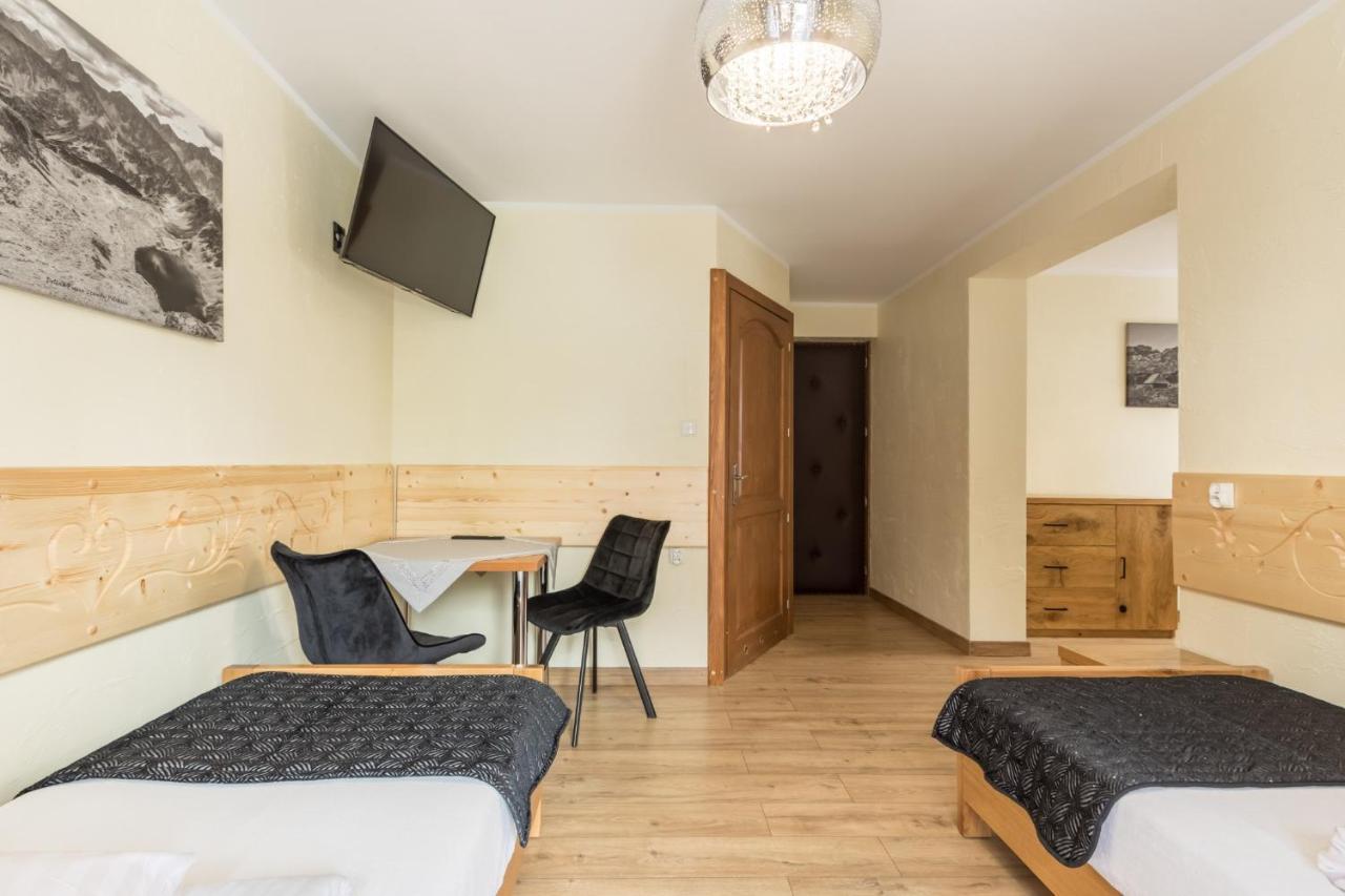 ムジャシフレ Lesny Dwor Bed & Breakfast エクステリア 写真