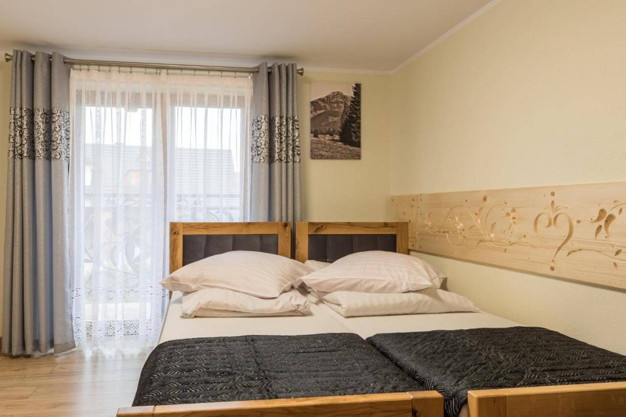 ムジャシフレ Lesny Dwor Bed & Breakfast エクステリア 写真