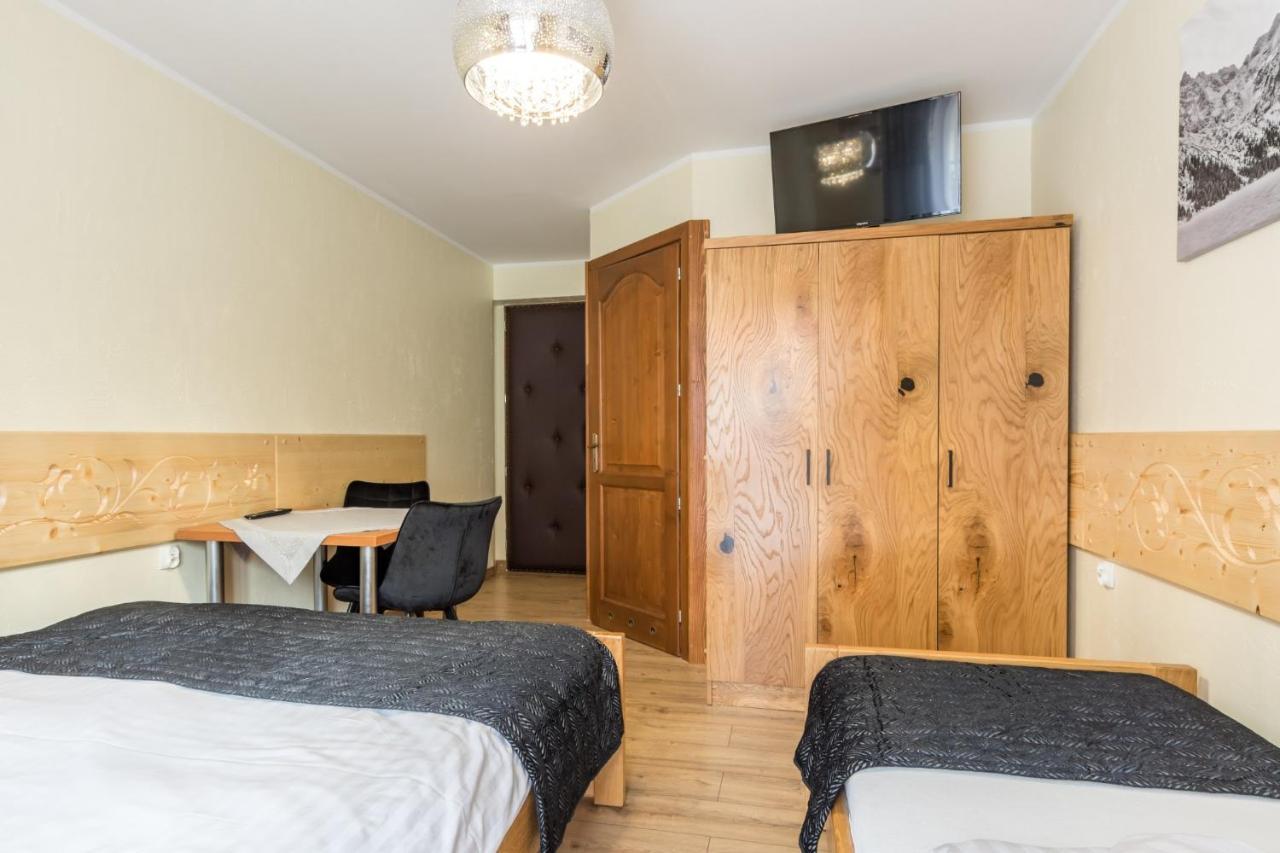 ムジャシフレ Lesny Dwor Bed & Breakfast エクステリア 写真