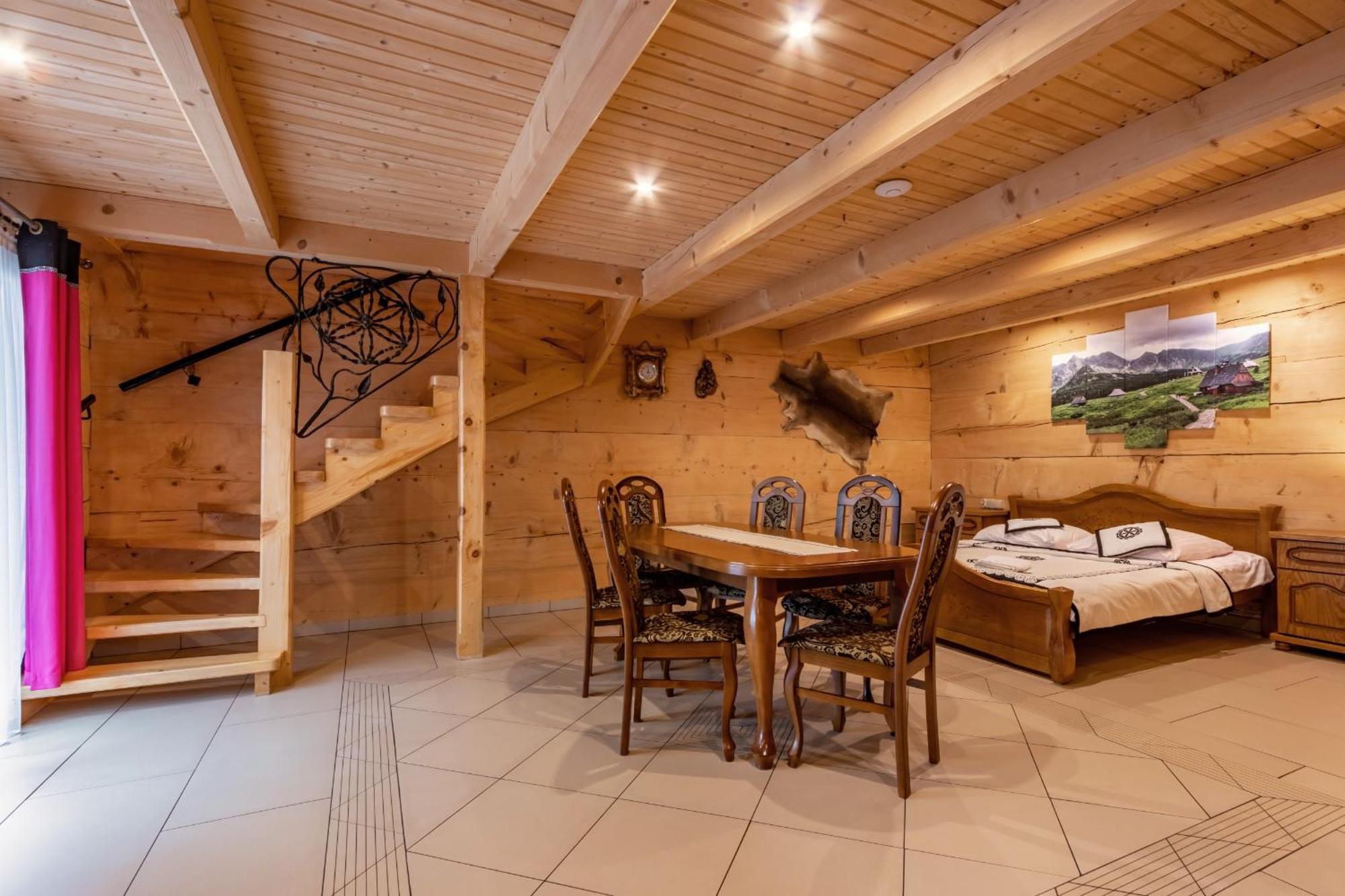 ムジャシフレ Lesny Dwor Bed & Breakfast エクステリア 写真